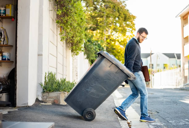 Best Yard Cleanup Services  in Bronson, MI