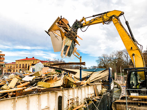 Best Construction Debris Removal  in Bronson, MI